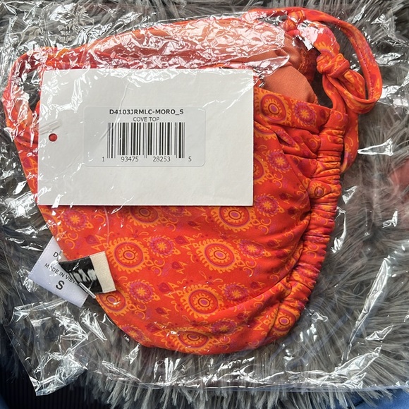 NWT Dippin Daisy Cove Bikini top Morocco small - Picture 2 of 2